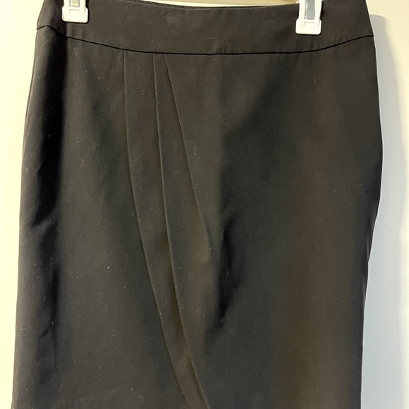 Classy Womens skirt with front detail - Picture 1 of 4